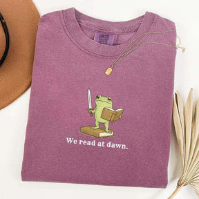 We Read At Dawn Frog Retro T-Shirt