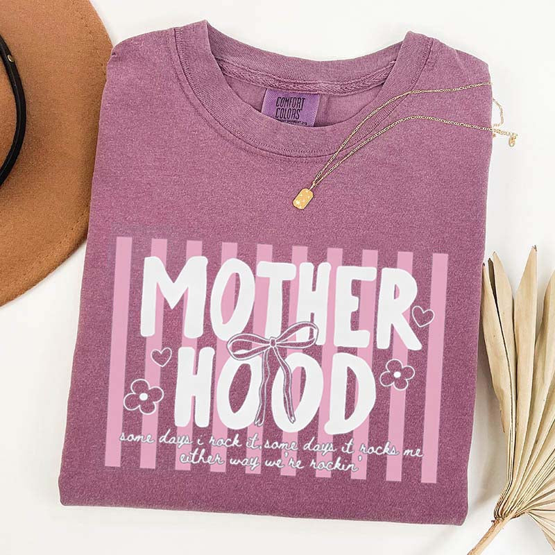 Retro Motherhood Trendy Mama Life T-Shirt