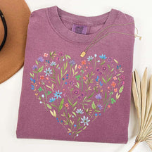 Cute Floral Heart Cottagecore T-Shirt