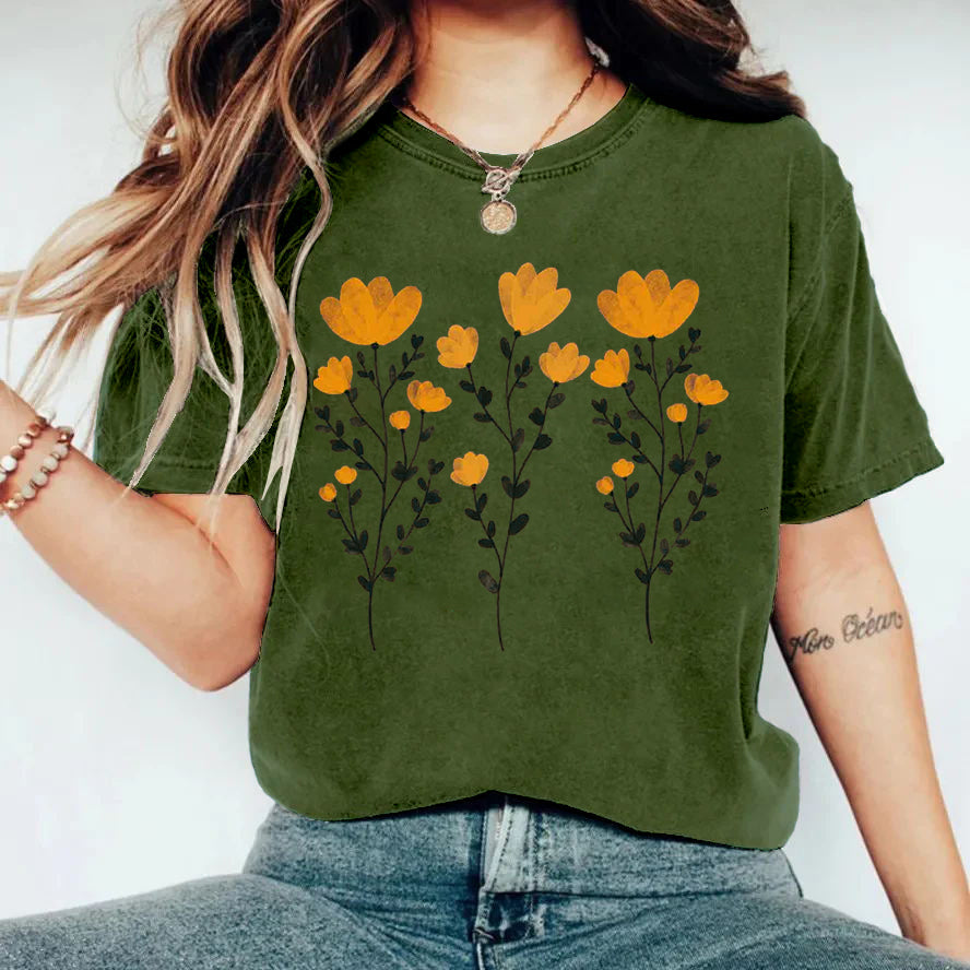 Gele bloemen en stengels T-shirt