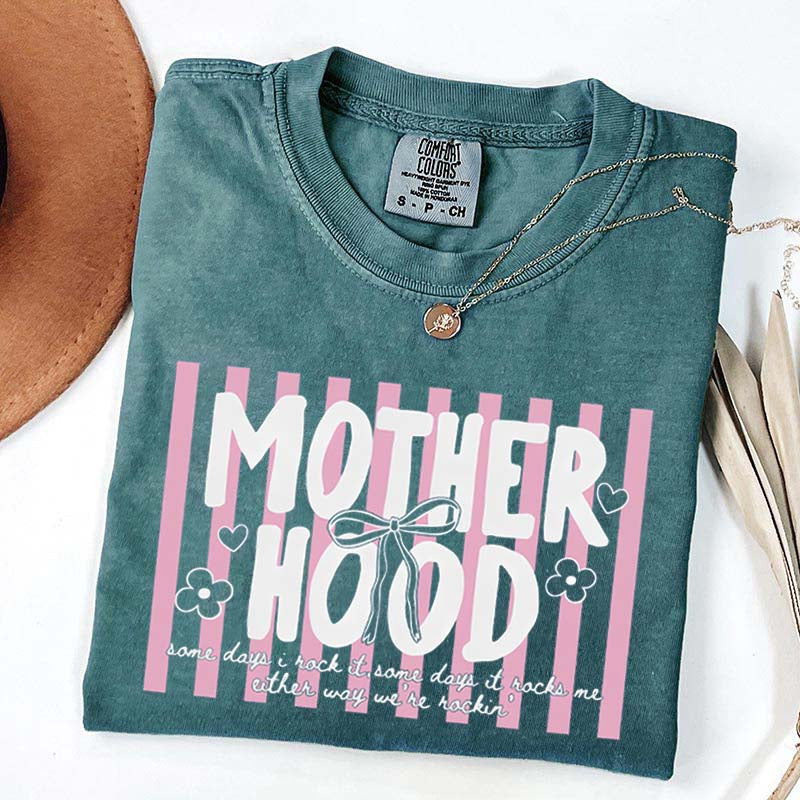 Retro Motherhood Trendy Mama Life T-Shirt