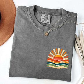 Vintage Sea Retro Ocean Sun Summer T-Shirt