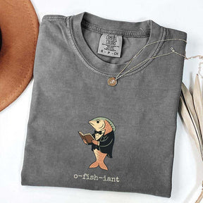 Funny Officiant Gift for Fisherman O-fish-iant T-Shirt