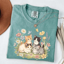 Retro Kitten Cute Cat Butterfly T-Shirt