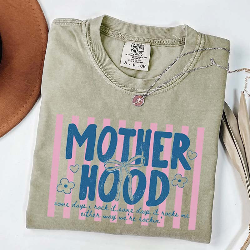 Retro Motherhood Trendy Mama Life T-Shirt