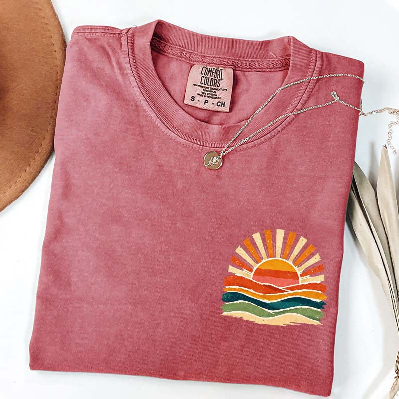 Vintage Sea Retro Ocean Sun Summer T-Shirt