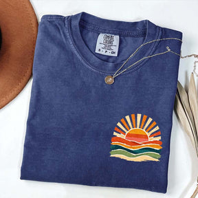 Vintage Sea Retro Ocean Sun Summer T-Shirt