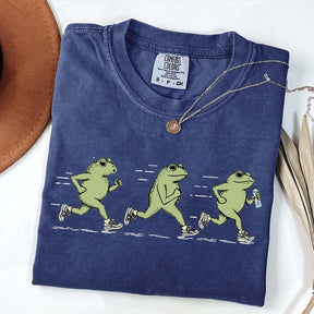Funny Jogging Frogs Comfort Colors Runner T-Shirt