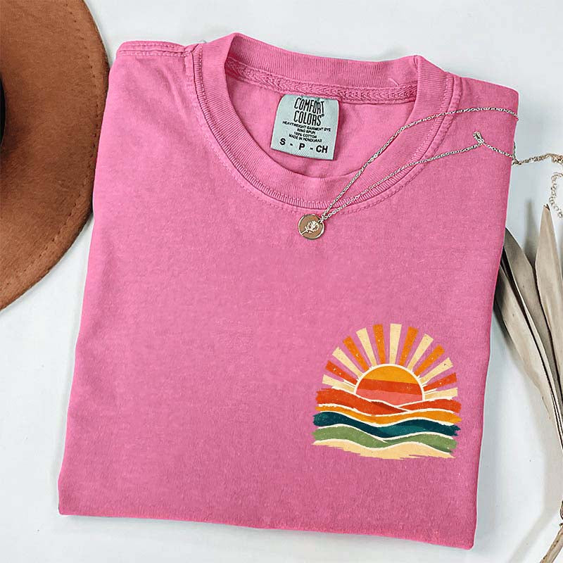 Vintage Sea Retro Ocean Sun Summer T-Shirt