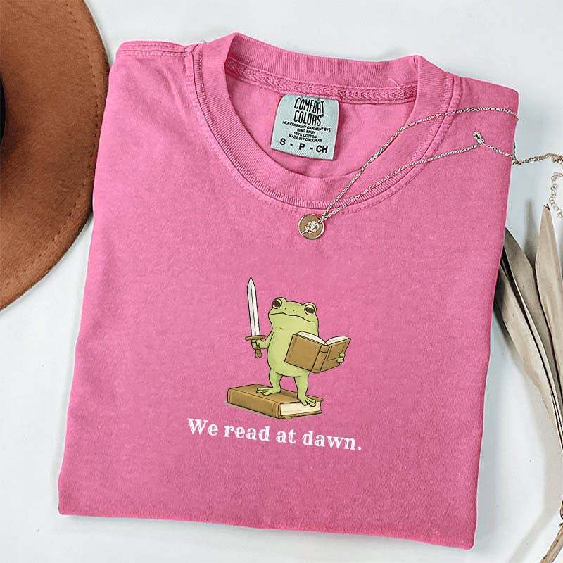 We Read At Dawn Frog Retro T-Shirt