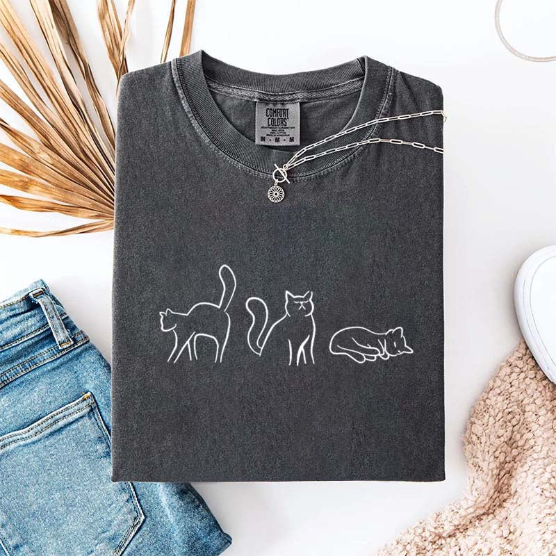 Minimalist Cat Mama Simple Cute T-Shirt