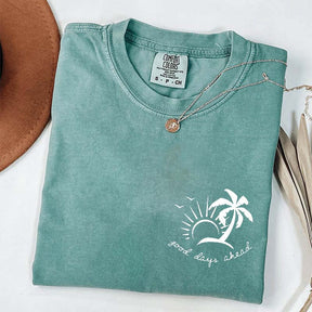 Cute Beach Vacation Summer Minimalist T-Shirt