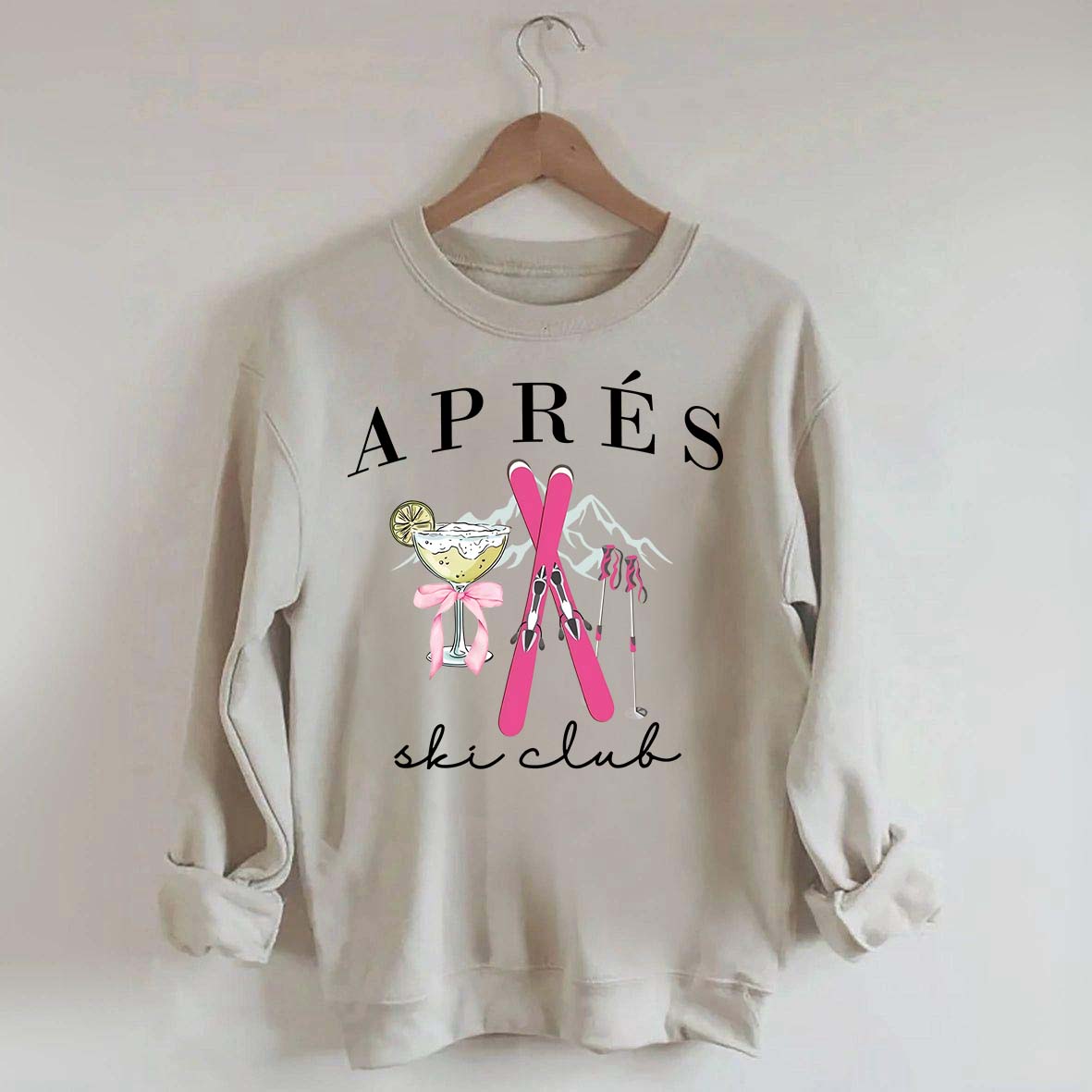 Apres Ski Club Cocktail Sweatshirt