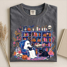 Ghost Book Reader Art T-Shirt