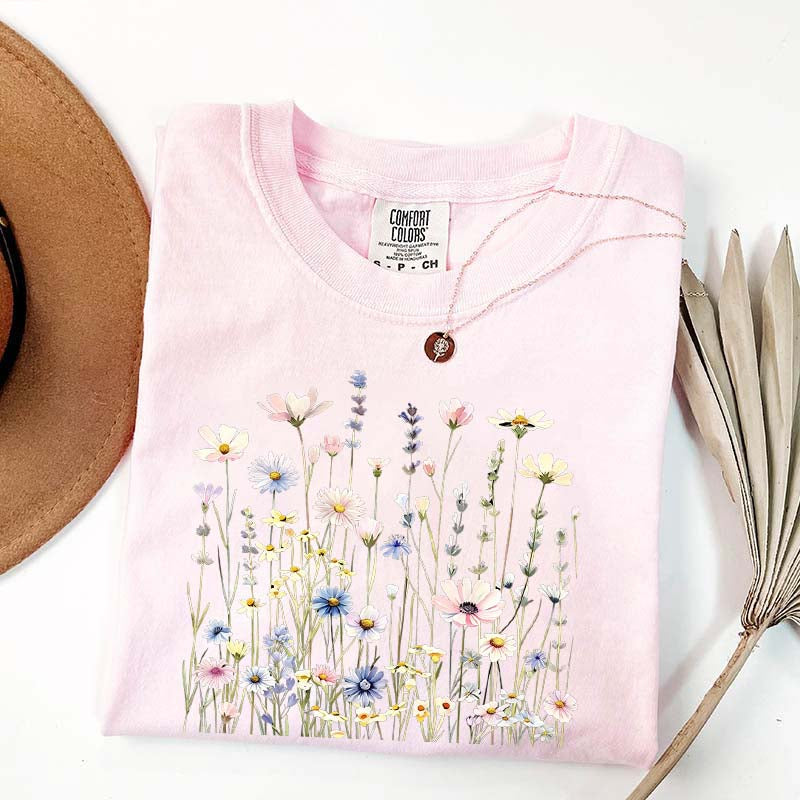 Minimal Floral Nature Inspired Botanical T-Shirt