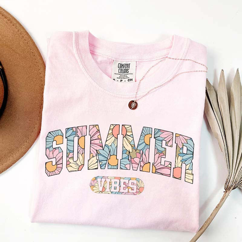 Cute Beach Vacation Summer Vibes T-Shirt