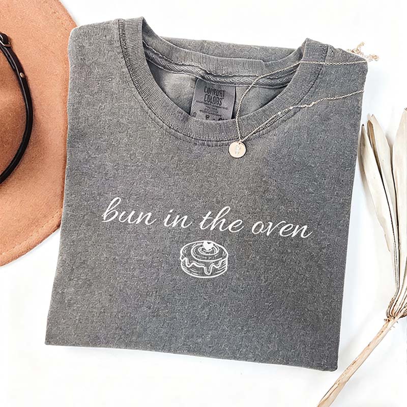 Bun In The Oven Pregnancy Announcement T-Shirt