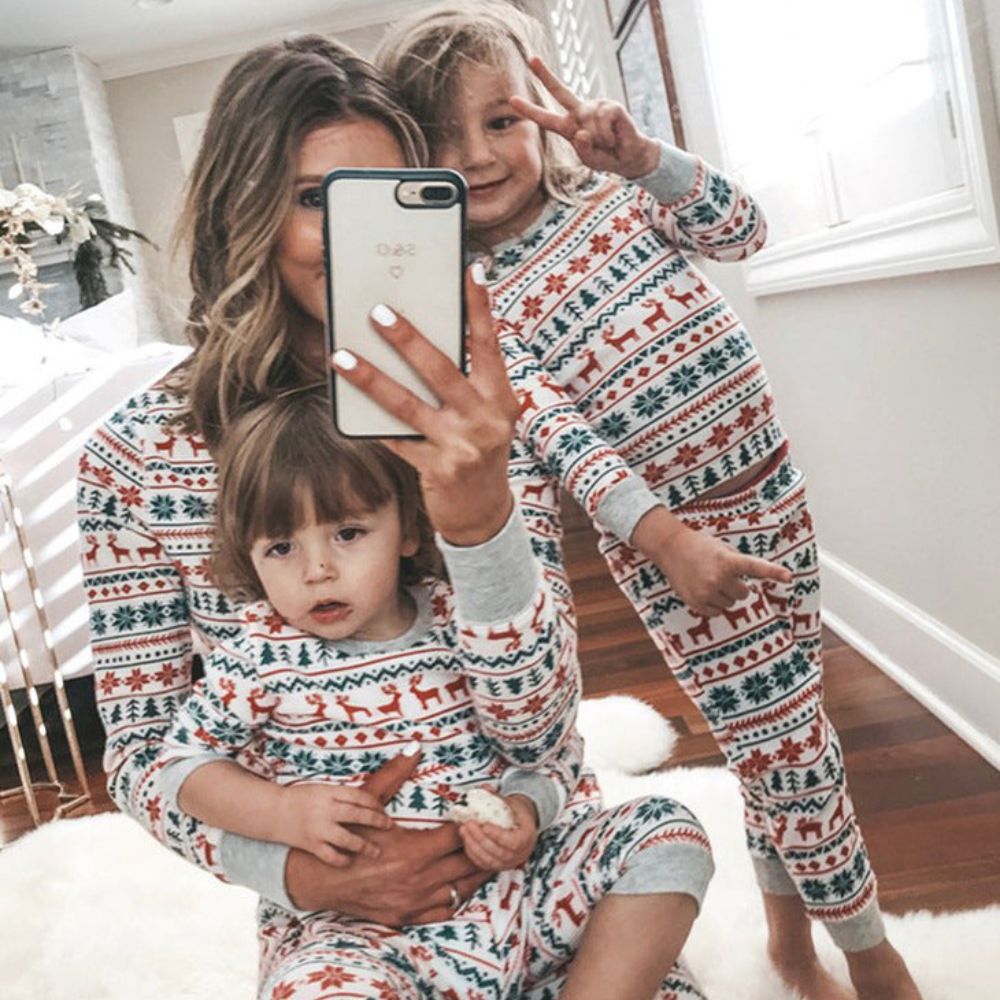 Family Matching Christmas Print Pajamas Sets