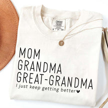 Mom Grandma Great-Grandma Pregnancy Announcement T-Shirt