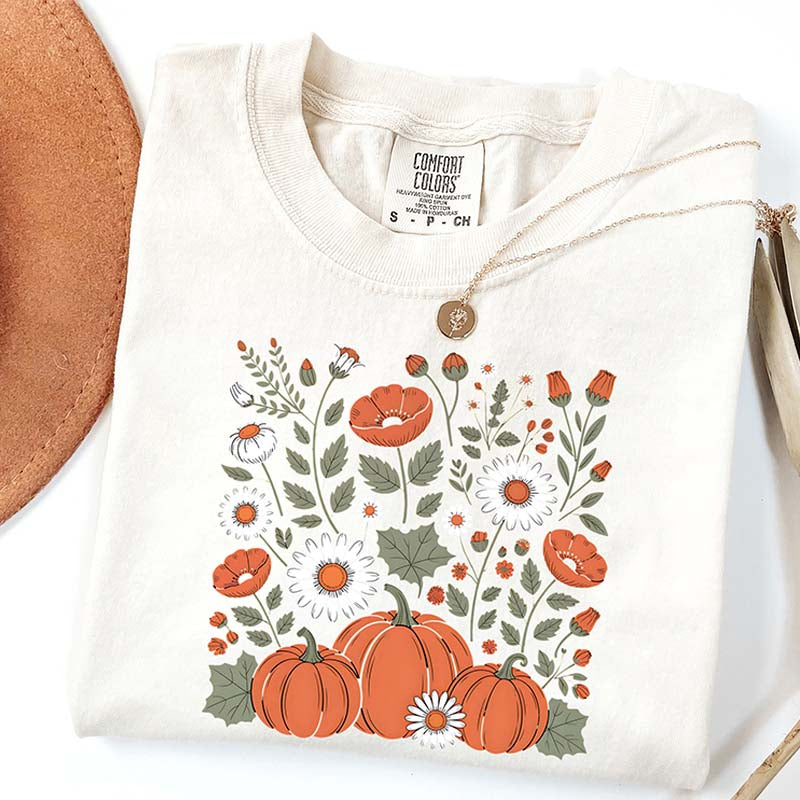 Vintage Pumpkin Floral Retro Autumn Flowers T-Shirt