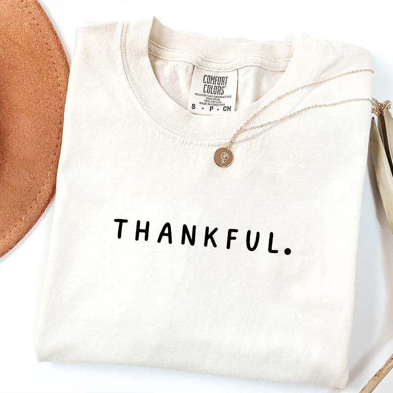 Thankful Lover Minimalist T-Shirt