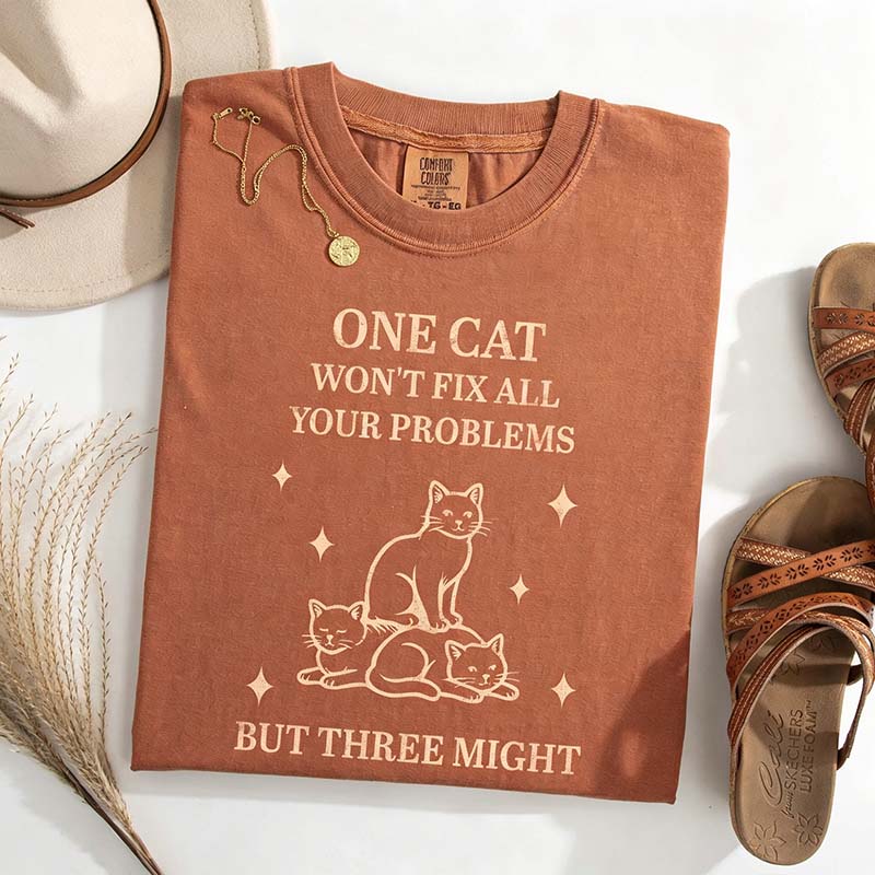 Retro Three Cats Graphic People T-Shirt