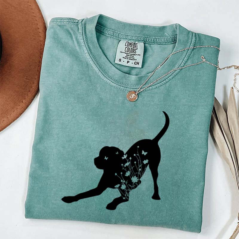 Black Lab Mom Labrador Dog Flowers T-Shirt