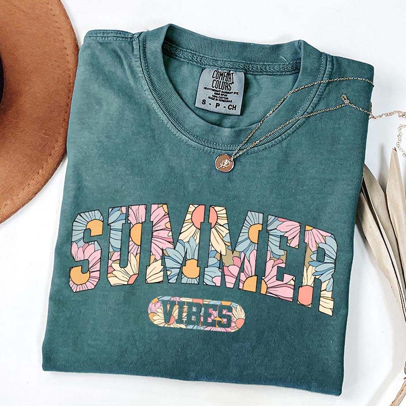 Cute Beach Vacation Summer Vibes T-Shirt