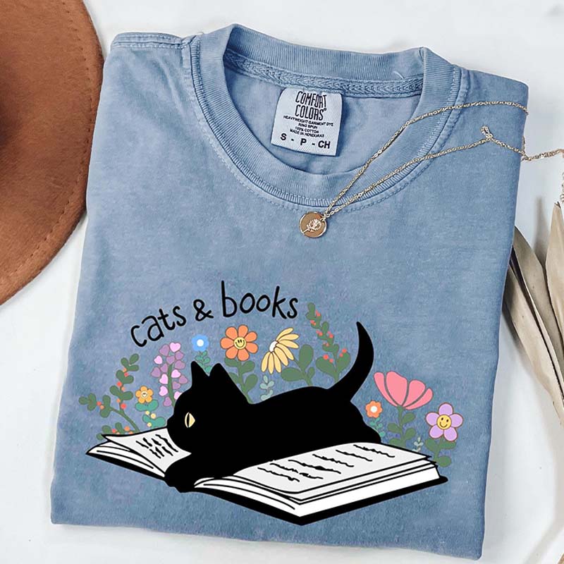 Cats & Books T-Shirt