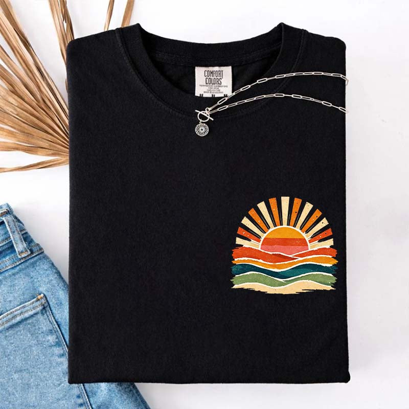 Vintage Sea Retro Ocean Sun Summer T-Shirt
