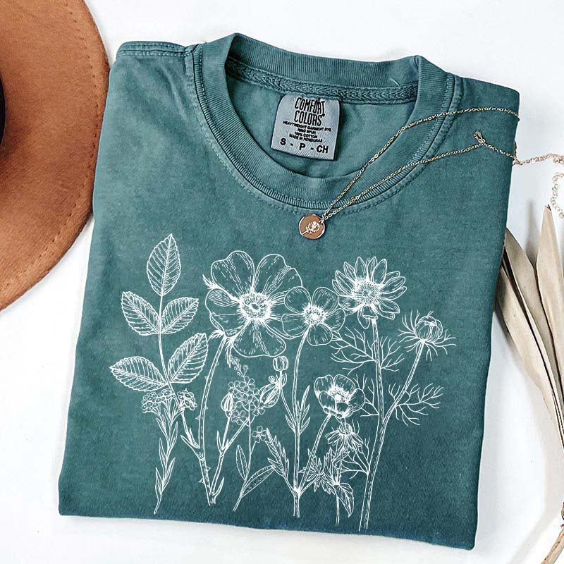 Vintage Pressed Flowers Gardener Floral T-Shirt
