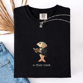 Funny Officiant Gift for Fisherman O-fish-iant T-Shirt