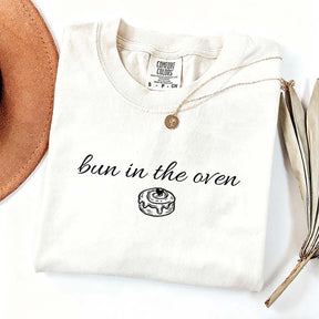 Bun In The Oven Pregnancy Announcement T-Shirt
