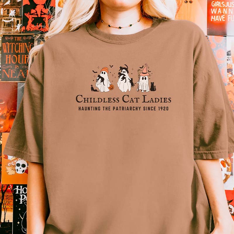 Halloween Childless Cat Lady T-Shirt