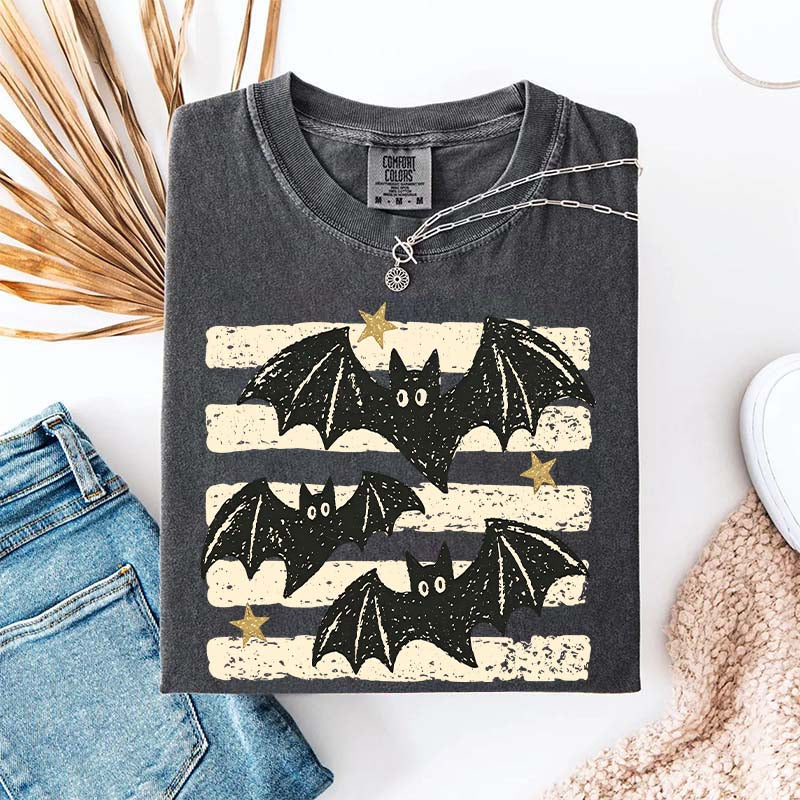 Vintage Bat Halloween T-Shirt