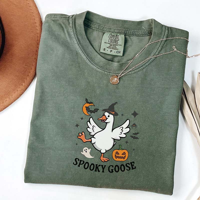 Goose Halloween Retro Witch T-Shirt