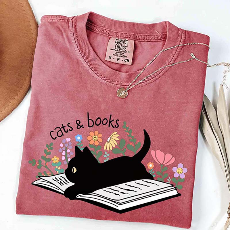 Cats & Books T-Shirt