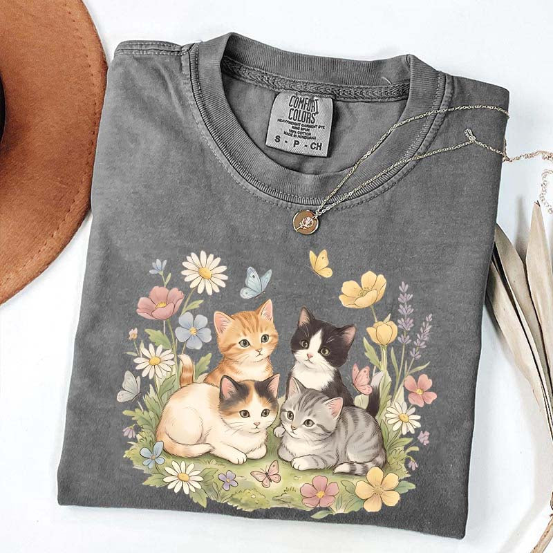 Retro Kitten Cute Cat Butterfly T-Shirt