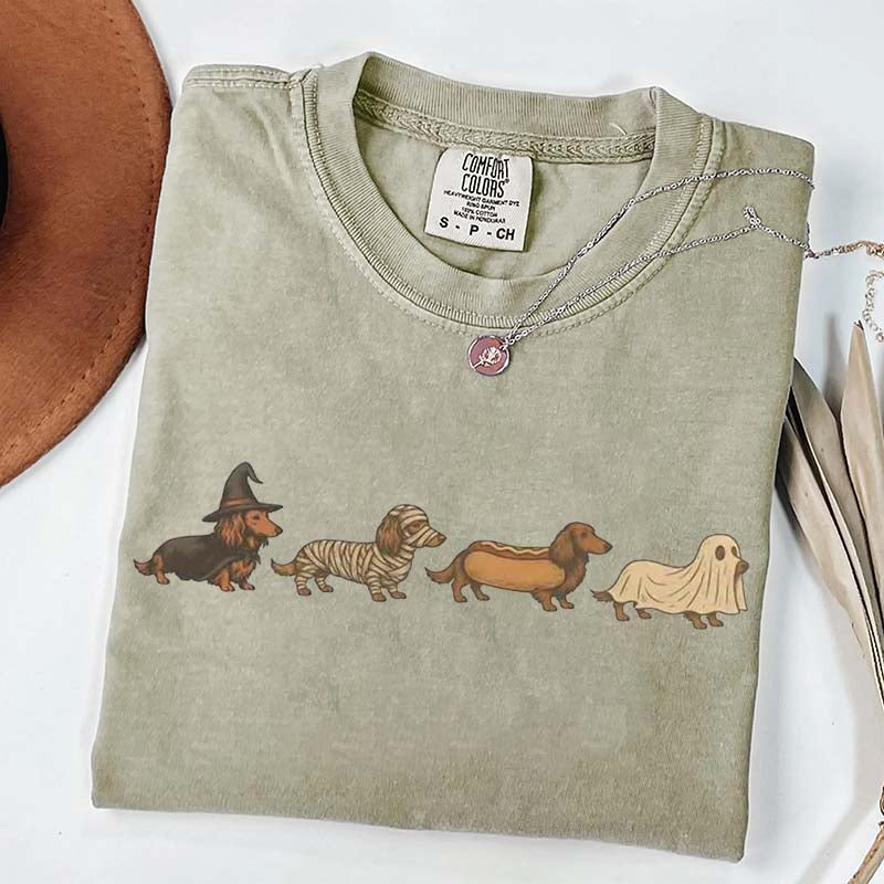 Vintage Art Dachshund Halloween T-Shirt