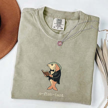 Funny Officiant Gift for Fisherman O-fish-iant T-Shirt