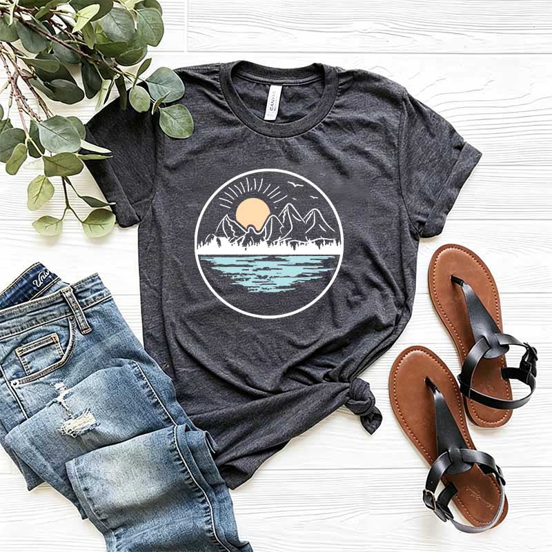Mountain Lake Graphic Simple T-Shirt