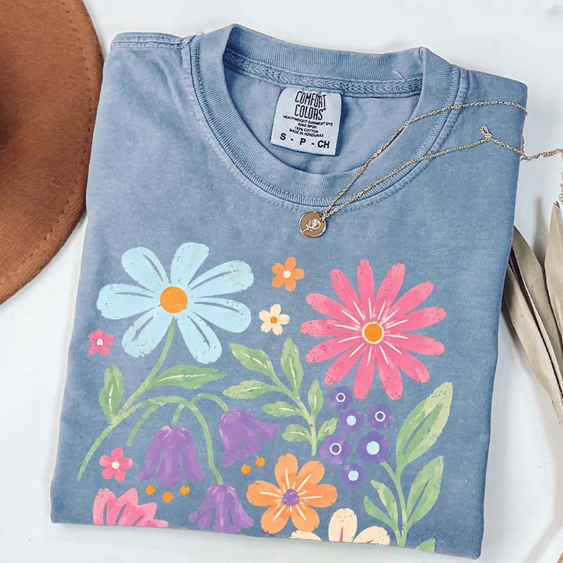Retro Floral Vintage Folk Art Flower Boho Pink Flowers T-Shirt