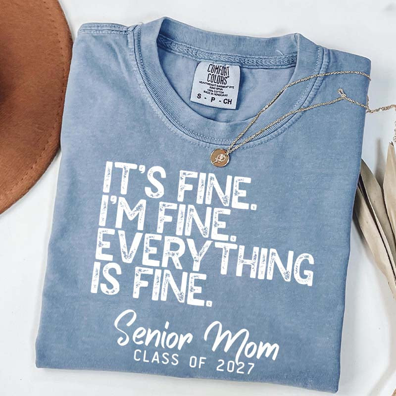 Senior Mom Class of 2027 T-Shirt