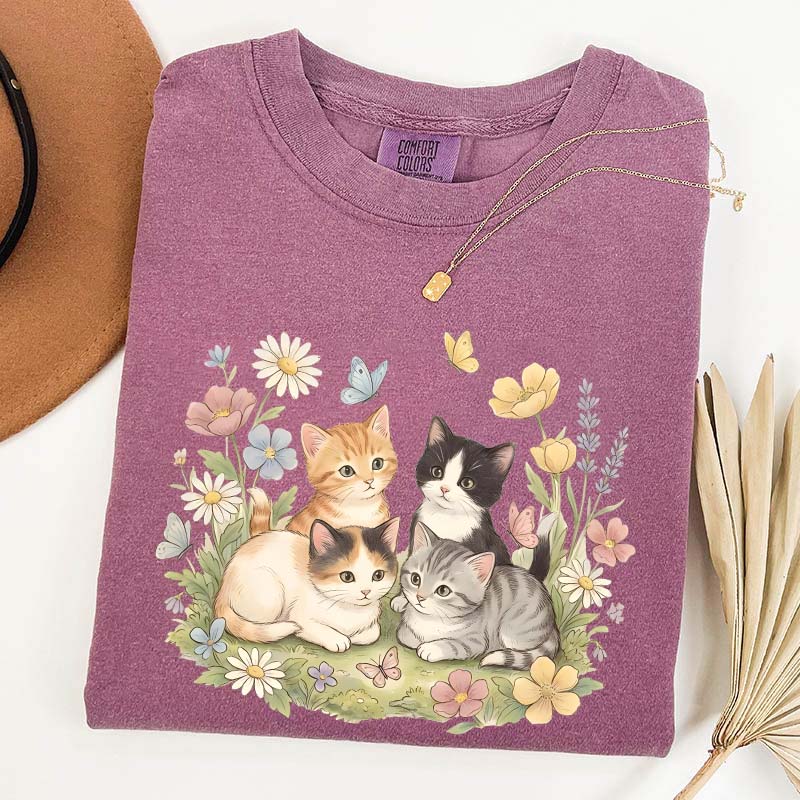 Retro Kitten Cute Cat Butterfly T-Shirt