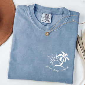 Cute Beach Vacation Summer Minimalist T-Shirt