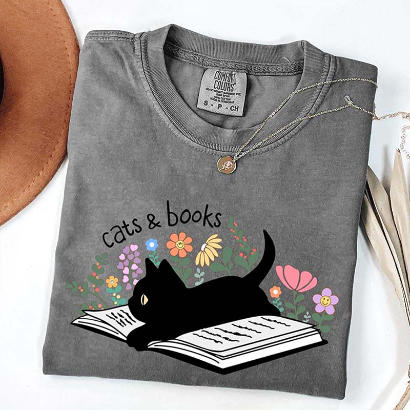 Cats & Books T-Shirt