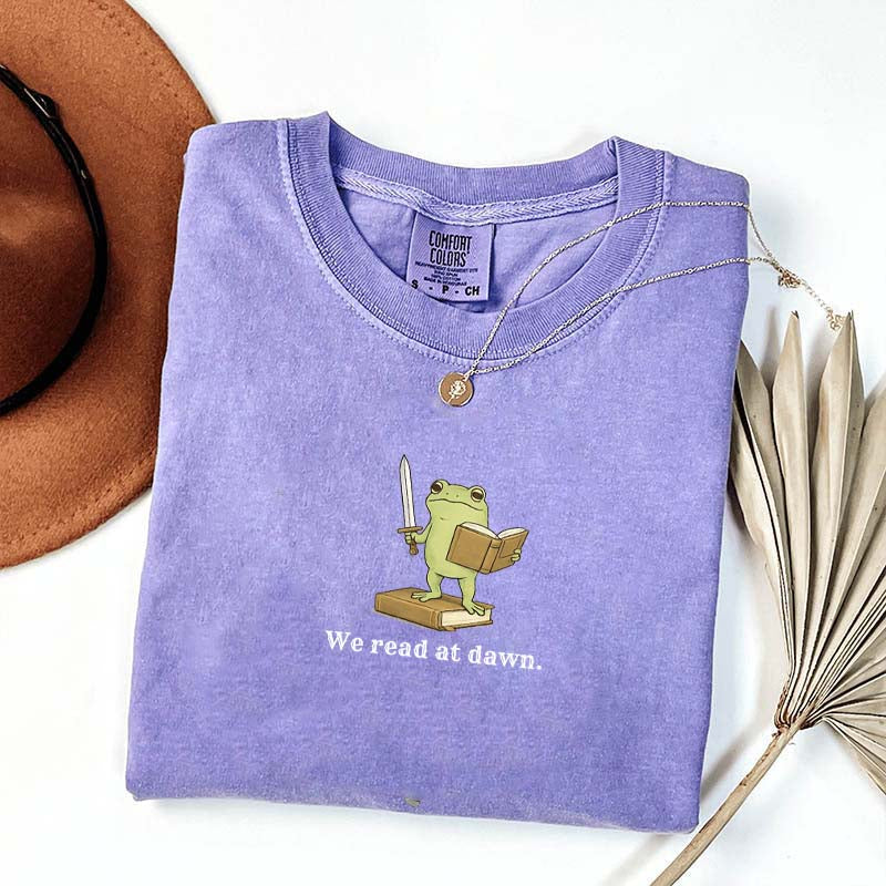 We Read At Dawn Frog Retro T-Shirt
