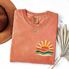 Vintage Sea Retro Ocean Sun Summer T-Shirt