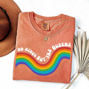 No Kings but YAS QUEENS T-Shirt