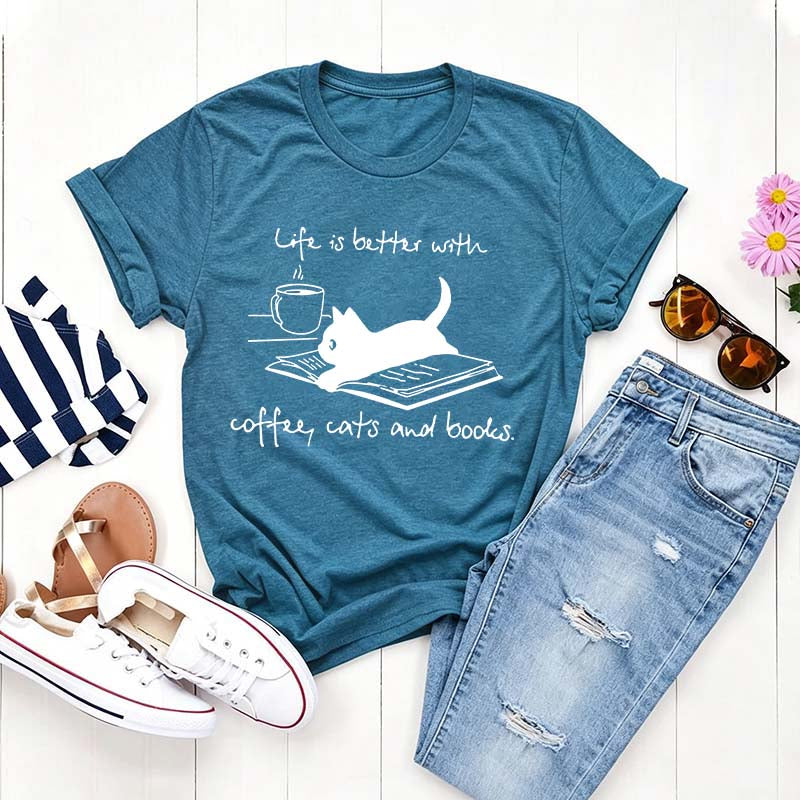Funny Cats and Books Design T-Shirt
